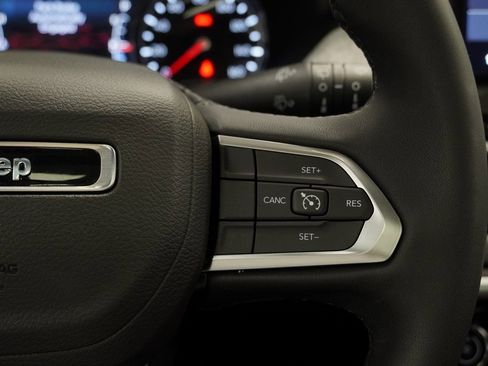 Certified 2023 Jeep Compass Latitude w/ Sun and Sound Group image 37