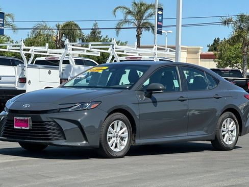 Used 2025 Toyota Camry LE FWD image 9