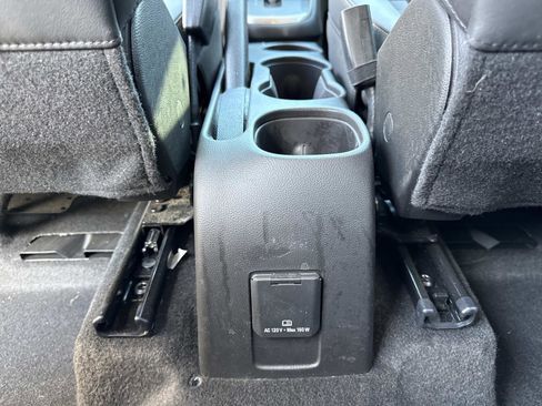 Used 2022 Chevrolet Trax LT w/ LT Convenience Package image 28