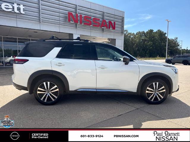 Certified 2024 Nissan Pathfinder Platinum w/ Cargo Package FWD image 13