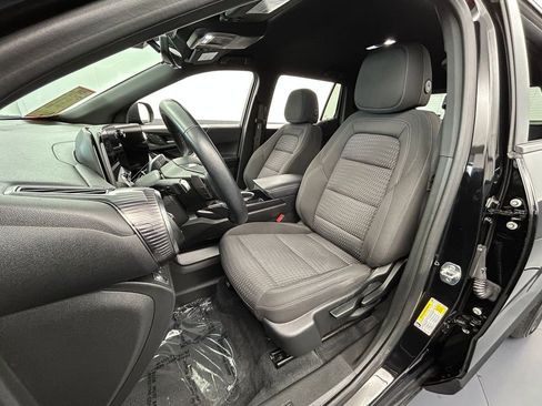 Used 2025 Chevrolet Equinox LT w/ Safety and Technology Package FWD image 10