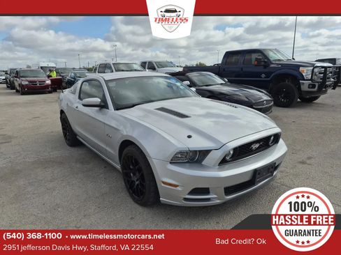 Used 2013 Ford Mustang GT image 1