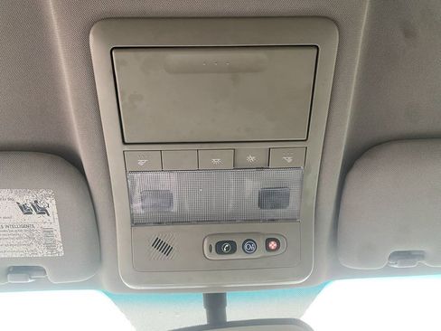 Used 2013 Chevrolet Captiva Sport LS image 22