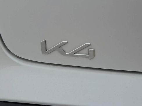 Used 2025 Kia K4 FWD image 11