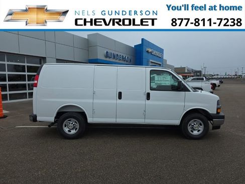 New 2025 Chevrolet Express 2500 w/ Driver Convenience Package image 7