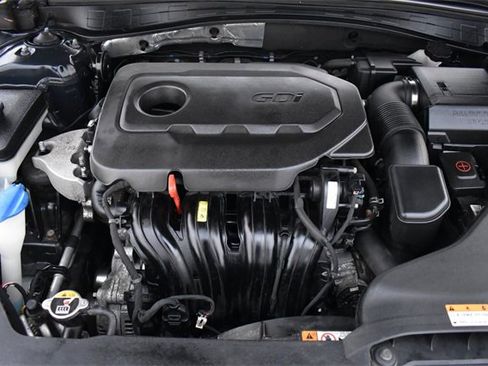 Used 2018 Kia Optima LX image 27