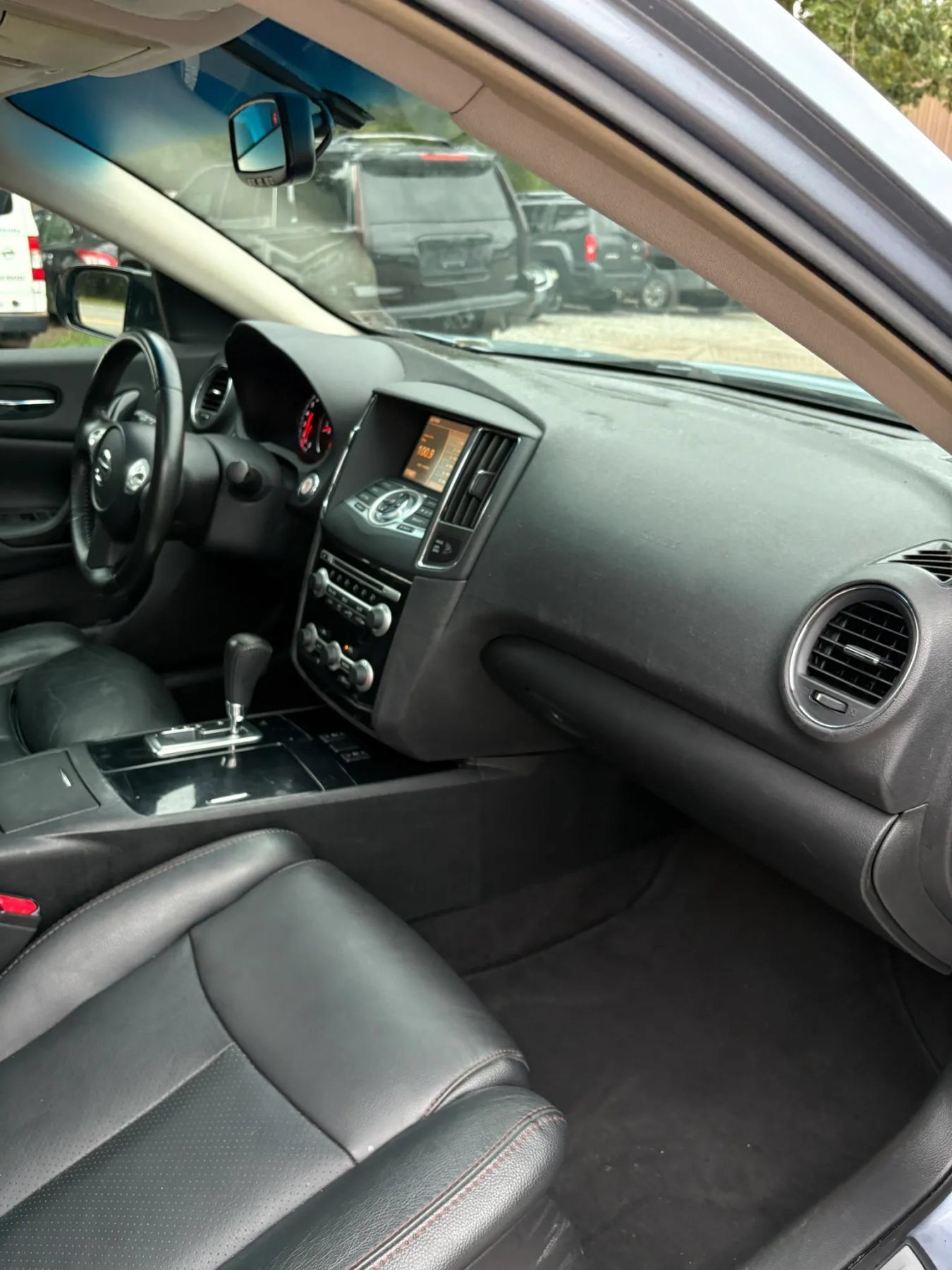 Used 2011 Nissan Maxima 3.5 SV w/ Monitor Pkg FWD image 39