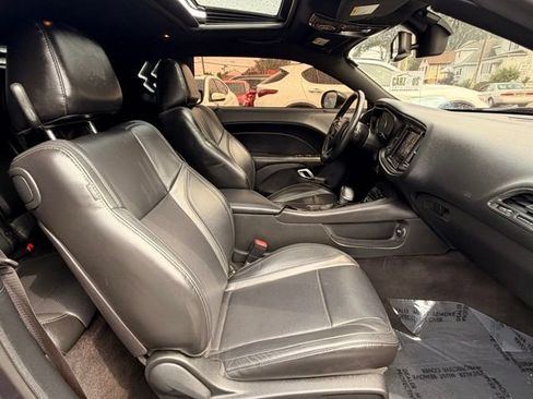 Used 2018 Dodge Challenger GT AWD/4WD image 18