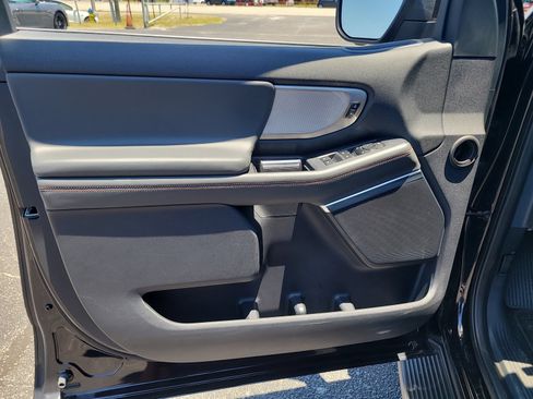 Used 2025 Ford Expedition Max Active AWD/4WD image 14