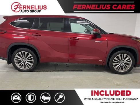 Used 2021 Toyota Highlander Platinum AWD/4WD image 8