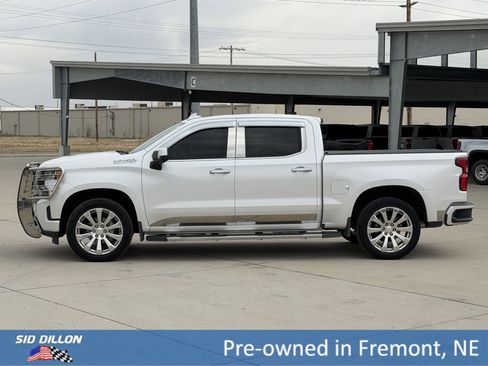 Used 2021 Chevrolet Silverado 1500 High Country w/ Technology Package image 7