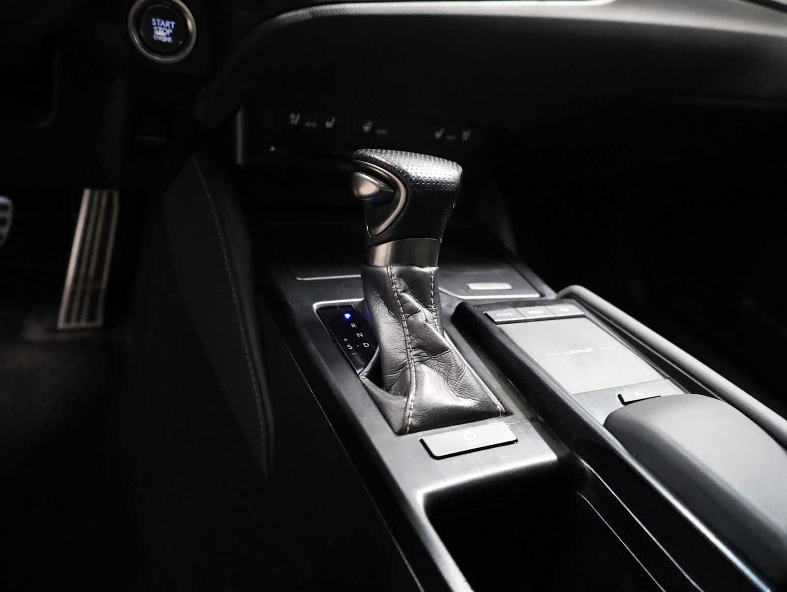 Used 2020 Lexus ES 350 F Sport w/ Accessory Package 2 FWD image 27
