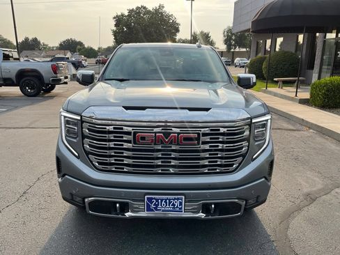 Used 2023 GMC Sierra 1500 Denali w/ Denali Reserve Package AWD/4WD image 4