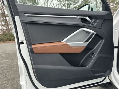 Used 2021 Audi Q3 2.0T Premium w/ Convenience Package image 14