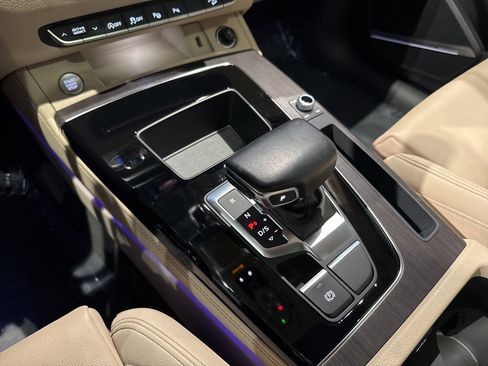 Used 2021 Audi Q5 Prestige image 18