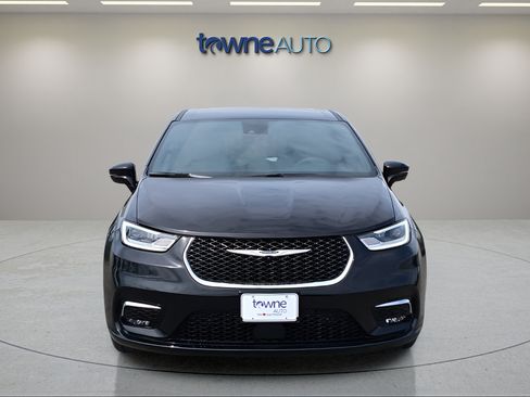 Used 2026 Chrysler Pacifica Select FWD image 9