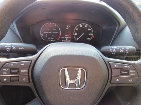 Used 2024 Honda HR-V LX image 13