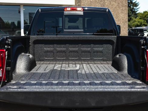 New 2025 RAM 2500 Laramie AWD/4WD image 10
