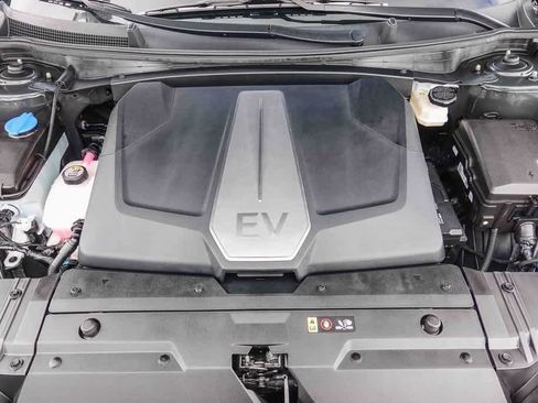 Certified 2023 Kia EV6 Wind image 28