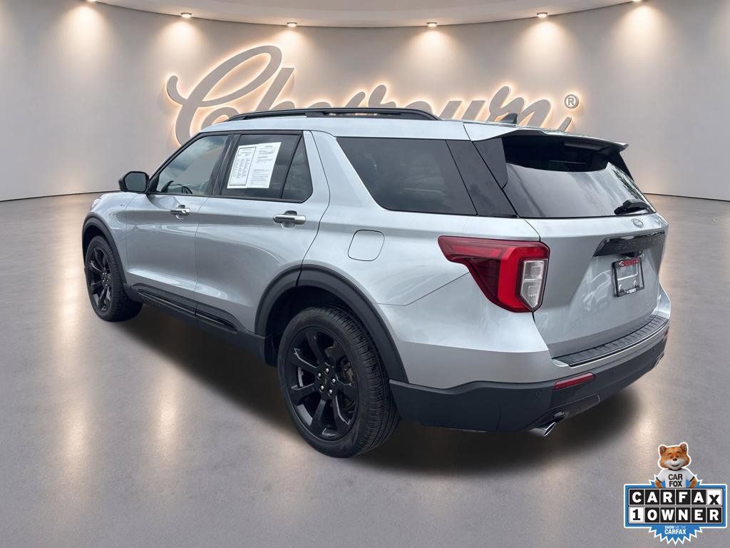 Used 2023 Ford Explorer ST-Line AWD/4WD image 3