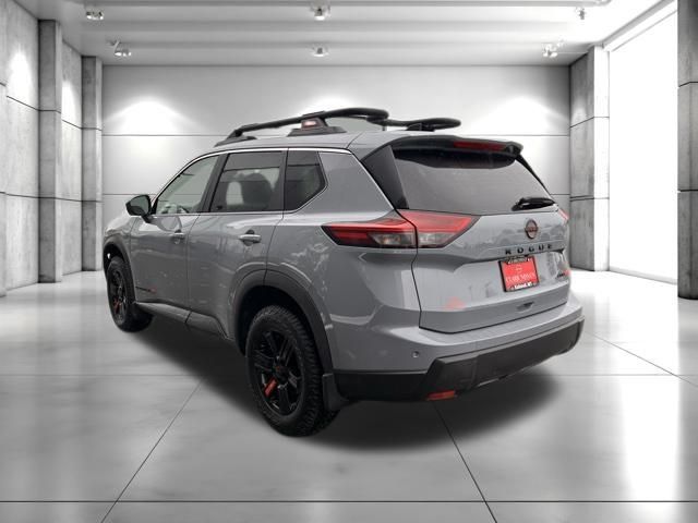 Used 2026 Nissan Rogue SV AWD/4WD image 6
