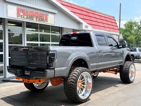 Used 2021 Ford F250 Lariat AWD/4WD image 3