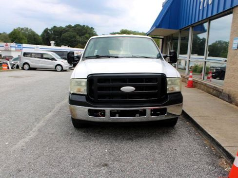 Used 2006 Ford F250 Lariat image 2