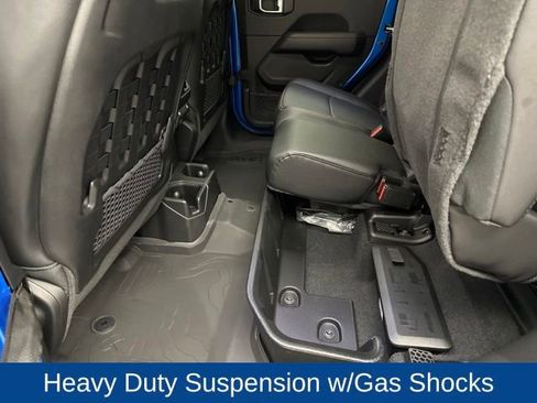 Used 2023 Jeep Gladiator Mojave w/ Cold Weather Group image 20