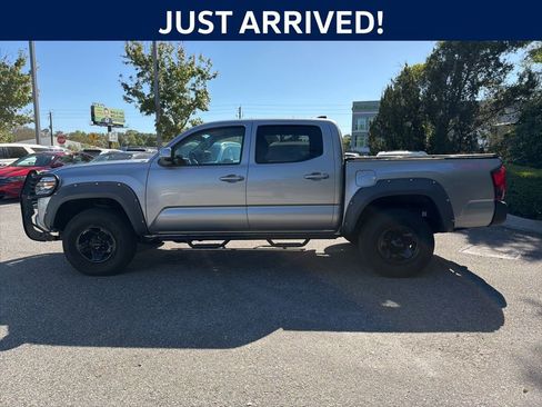 Used 2021 Toyota Tacoma SR image 3