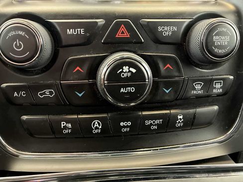 Certified 2018 Jeep Grand Cherokee Altitude image 16