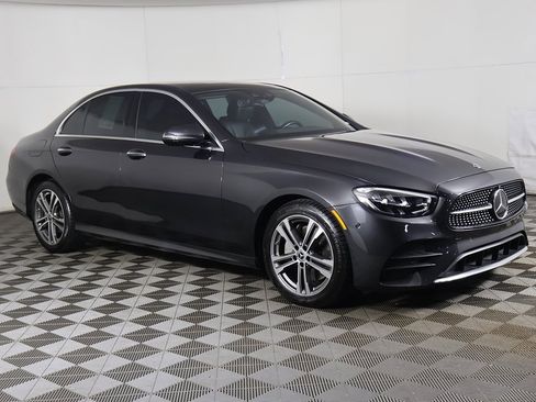 Used 2021 Mercedes-Benz E 350 4MATIC Sedan image 2