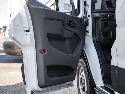 New 2026 Ford Transit 250 148 Medium Roof w/ Load Area Protection Package image 31