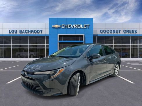 Used 2024 Toyota Corolla LE FWD image 4