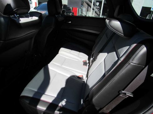 Used 2023 Dodge Durango GT image 12