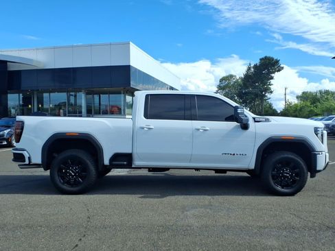 Certified 2026 GMC Sierra 2500 AT4 w/ AT4 Premium Plus Package AWD/4WD image 2