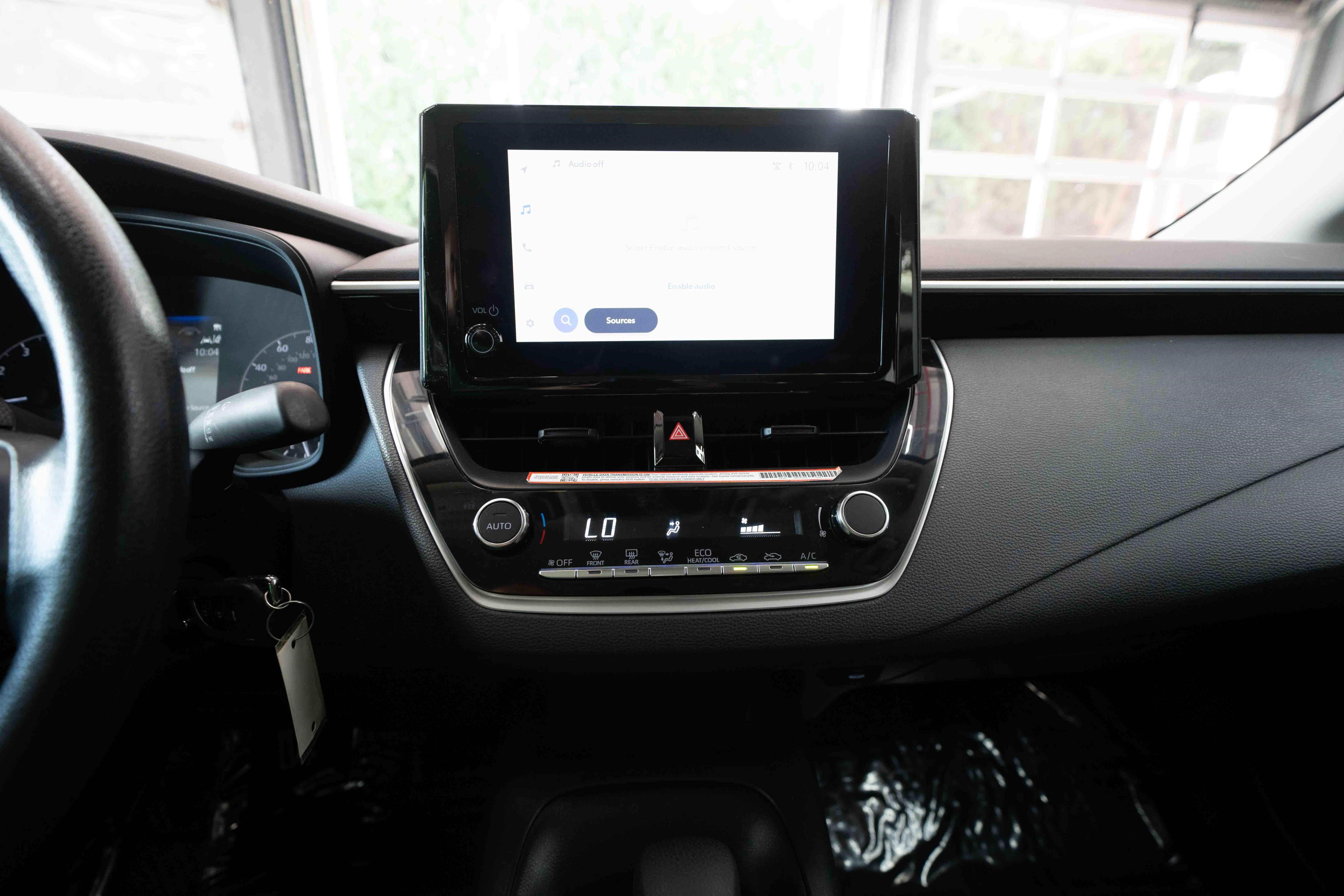 Used 2025 Toyota Corolla LE FWD image 17