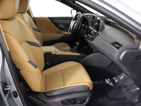 Used 2022 Lexus ES 350 w/ Premium Package image 14