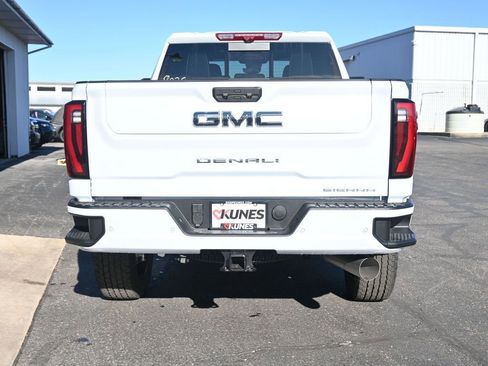 New 2026 GMC Sierra 2500 Denali Ultimate image 7
