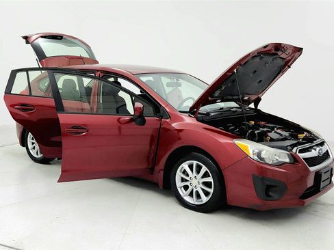 Used 2014 Subaru Impreza 2.0i Premium w/ All-Weather Package w/CVT AWD/4WD image 12
