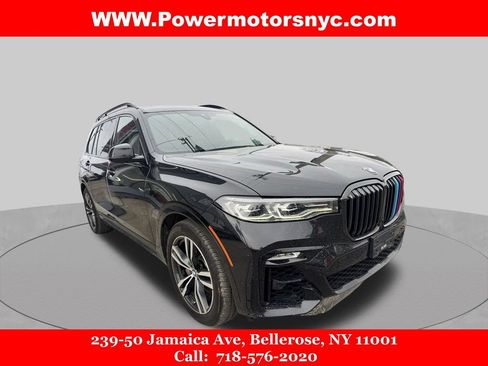 Used 2022 BMW X7 xDrive40i w/ M Sport Package AWD/4WD image 3
