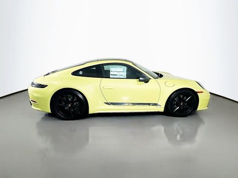 New 2026 Porsche 911 Carrera T image 8