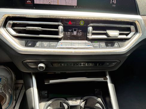 Used 2019 BMW 330i Sedan w/ Convenience Package RWD image 30