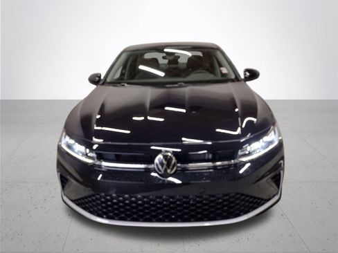 New 2026 Volkswagen Jetta SE FWD image 3