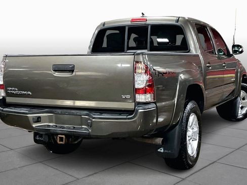 Used 2015 Toyota Tacoma 4x4 Double Cab image 12