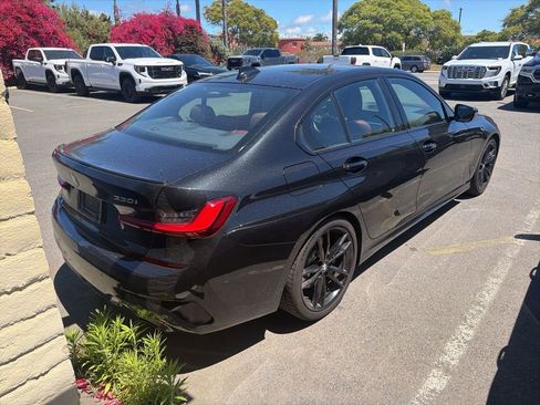 Used 2022 BMW 330i Sedan w/ M Sport Package RWD image 6