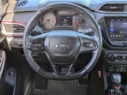 Used 2023 Chevrolet TrailBlazer RS w/ Sun and Liftgate Package image 20
