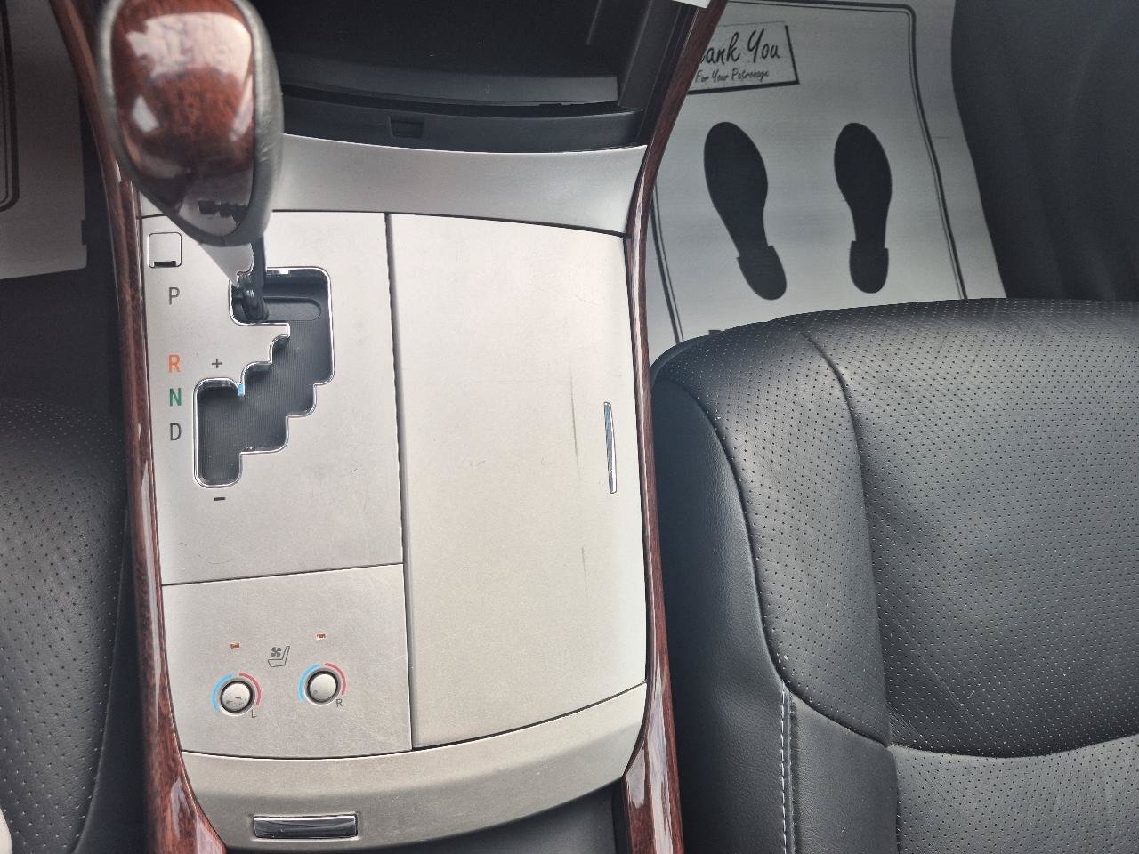 Used 2009 Toyota Avalon Limited FWD image 22