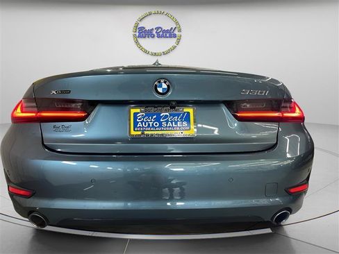 Used 2021 BMW 330i xDrive Sedan AWD/4WD image 4