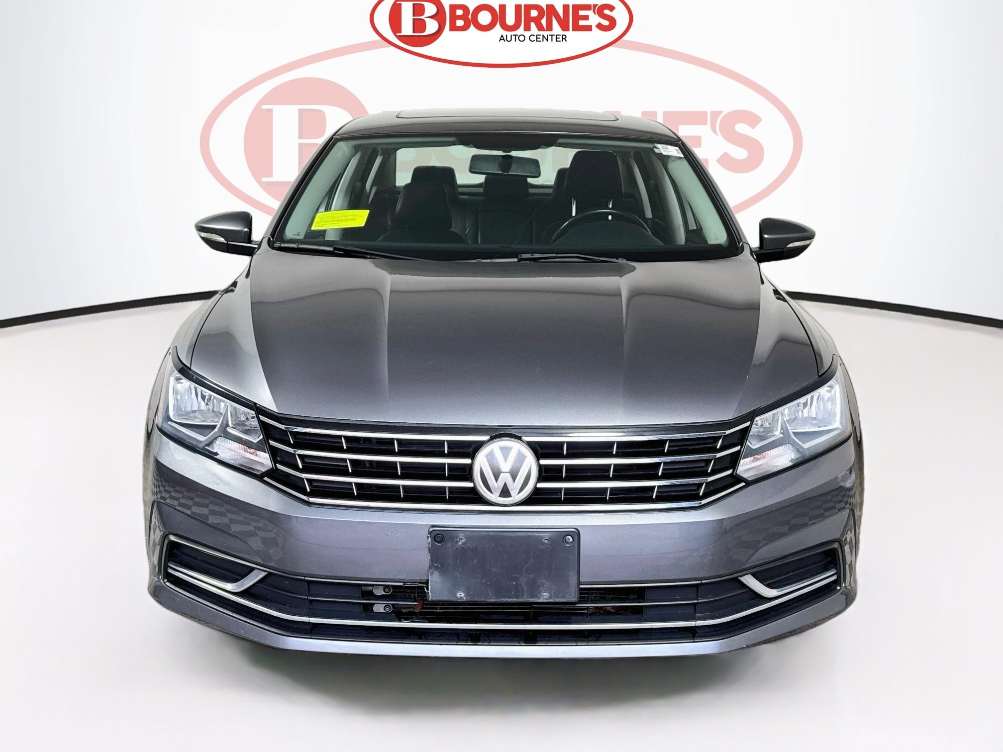Used 2016 Volkswagen Passat 1.8T SE FWD image 5