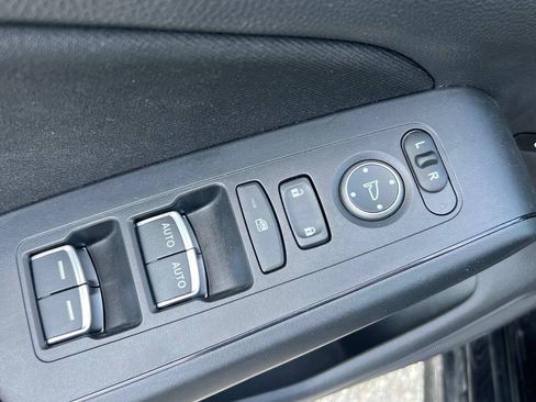 Used 2022 Honda Civic Sport image 9